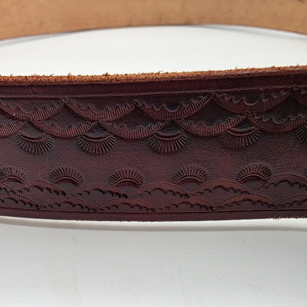 Vintage Mens Hand Tooled Leather Belt Brown Western‎ Scalloped Pattern Size 42